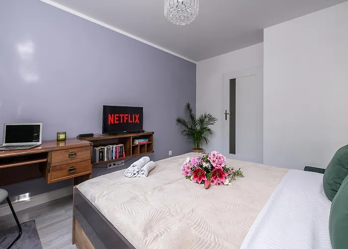 Апартаменти Lumina Comfort In Center